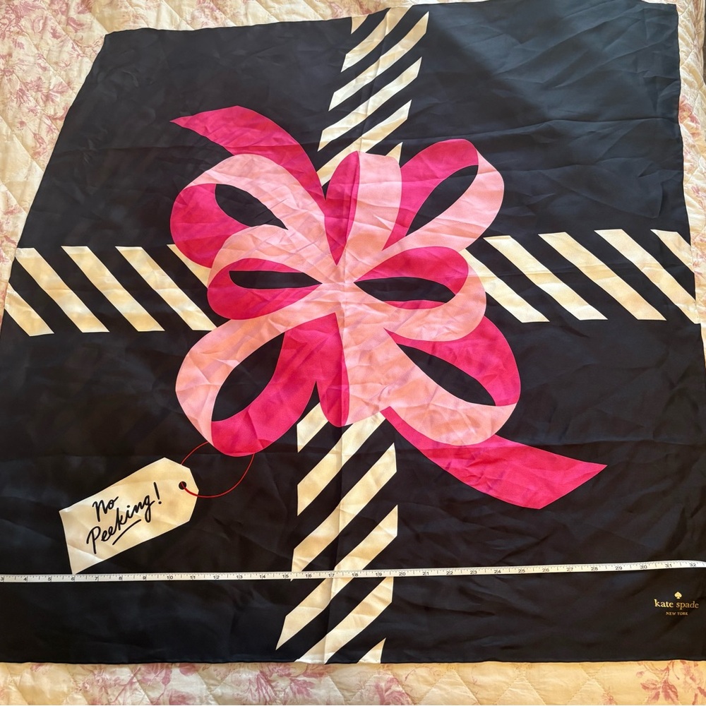 Kate Spade Black and Pink Scarf✨✨✨